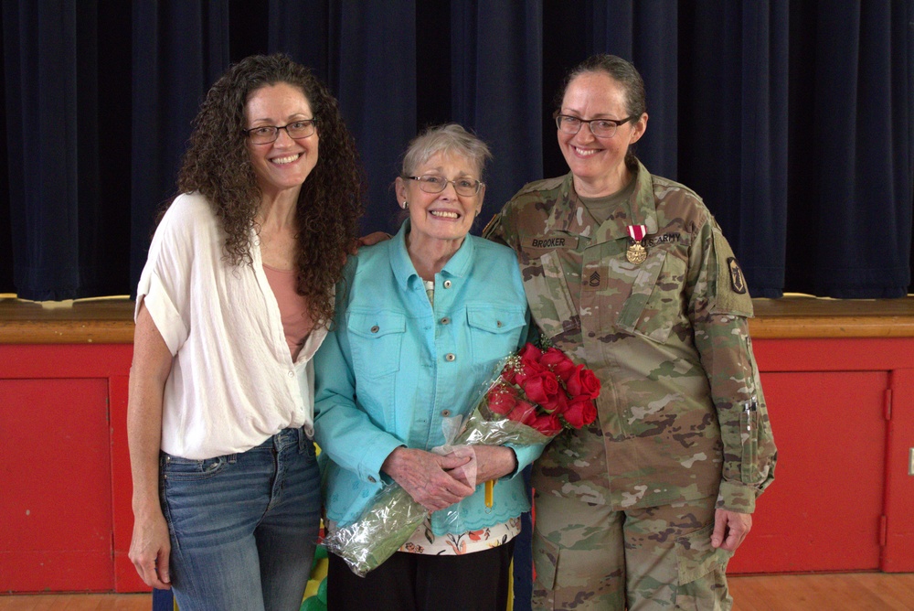 ROCKFORD RESIDENT RETIRES AFTER 28 YEARS IN THE ILLINOIS NATIONAL GUARD