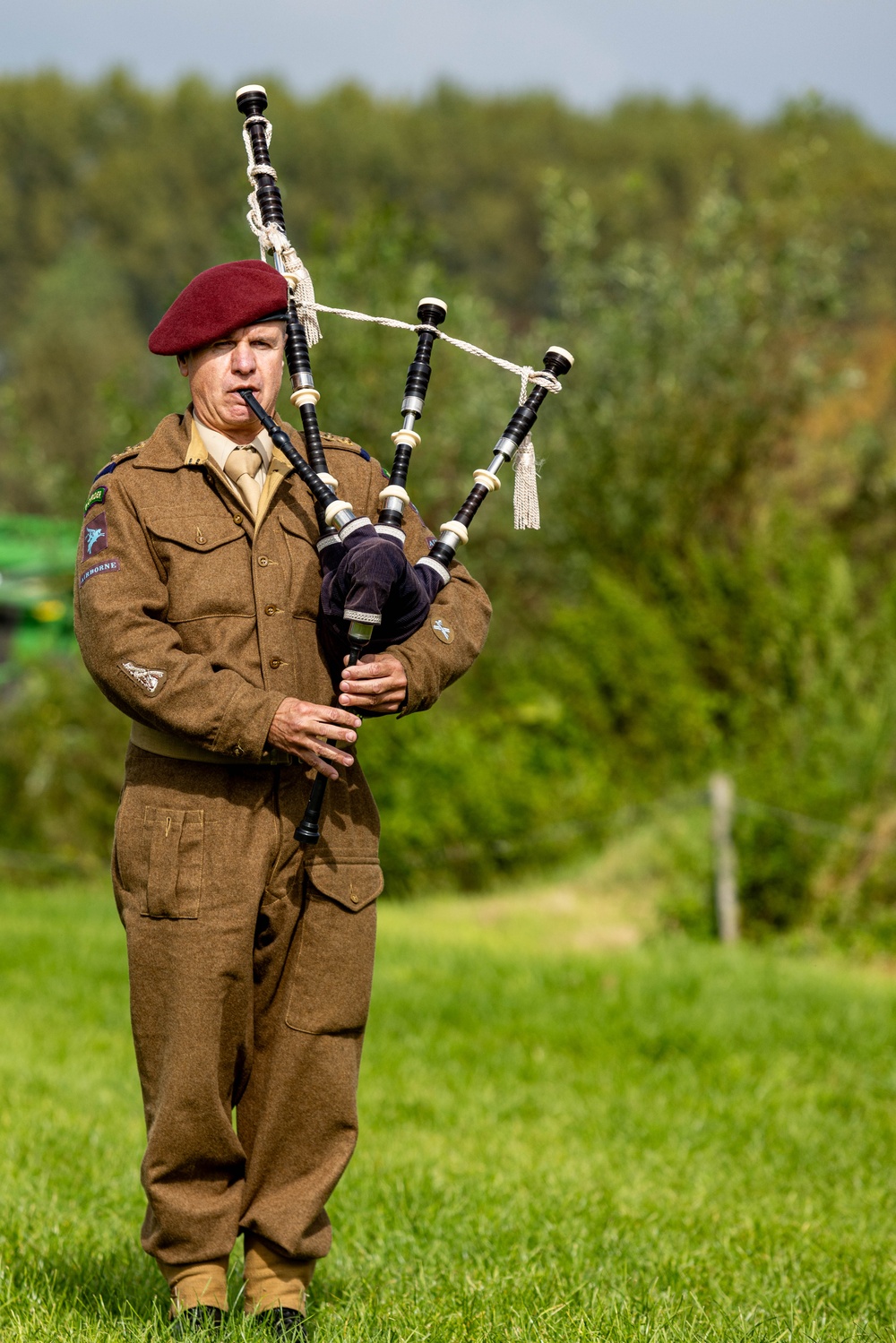 Operation Market Garden 80th Anniversary: Round Canopy Parachuting Team Jump