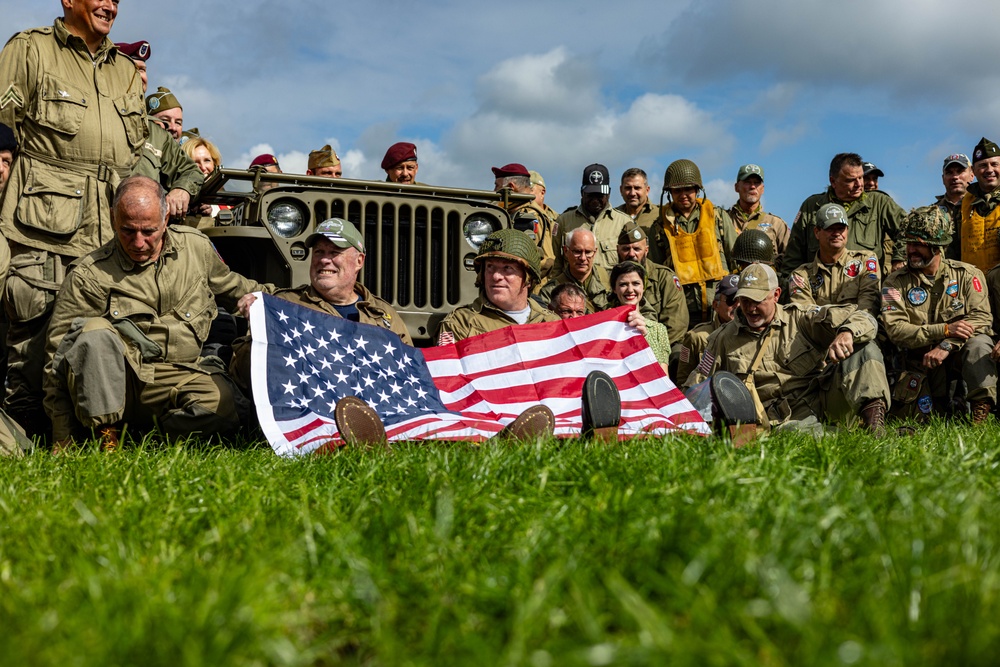 Operation Market Garden 80th Anniversary: Round Canopy Parachuting Team Jump