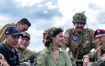 Operation Market Garden 80th Anniversary: Round Canopy Parachuting Team Jump