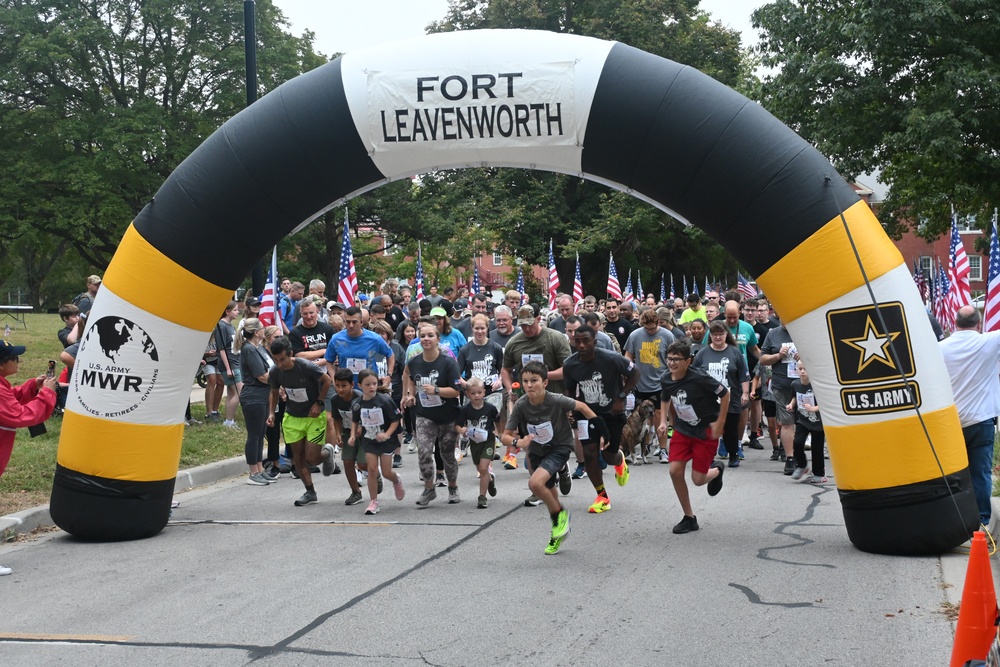 Fort Leavenworth honors fallen soldiers