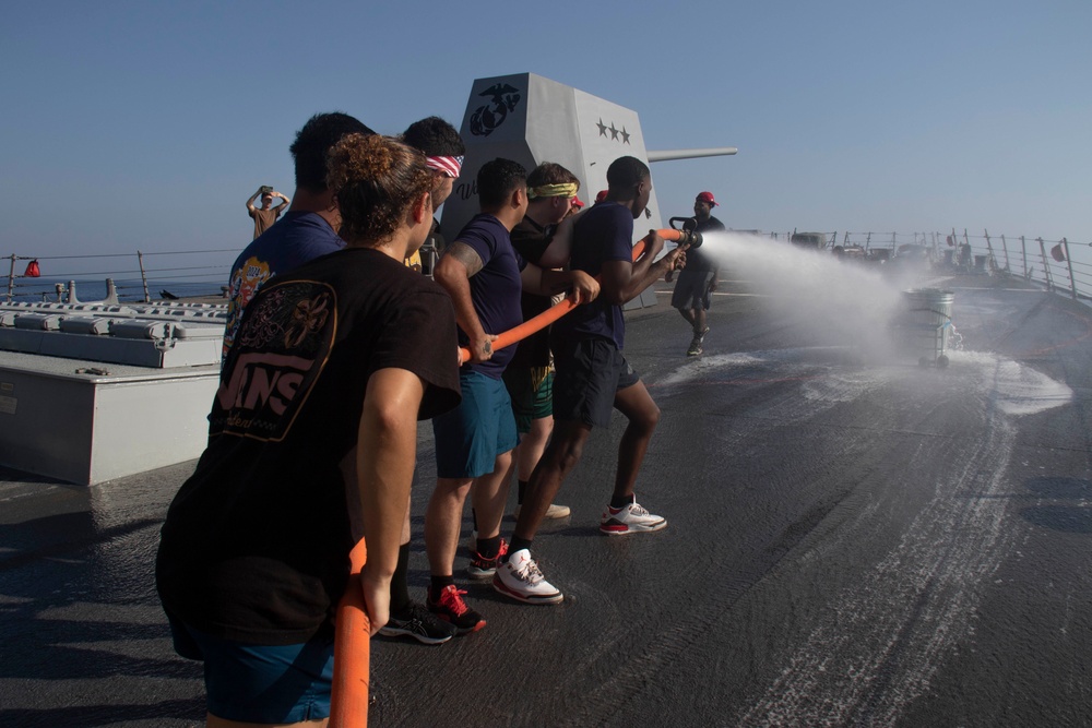 Frank E. Petersen Jr. hosts steel beach picnic