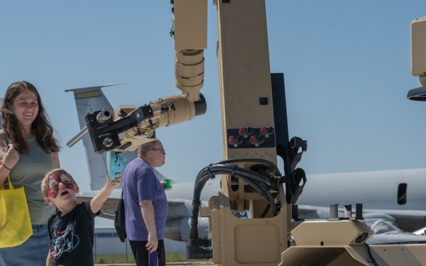 Airmen showcase equipment at Play on a Plane