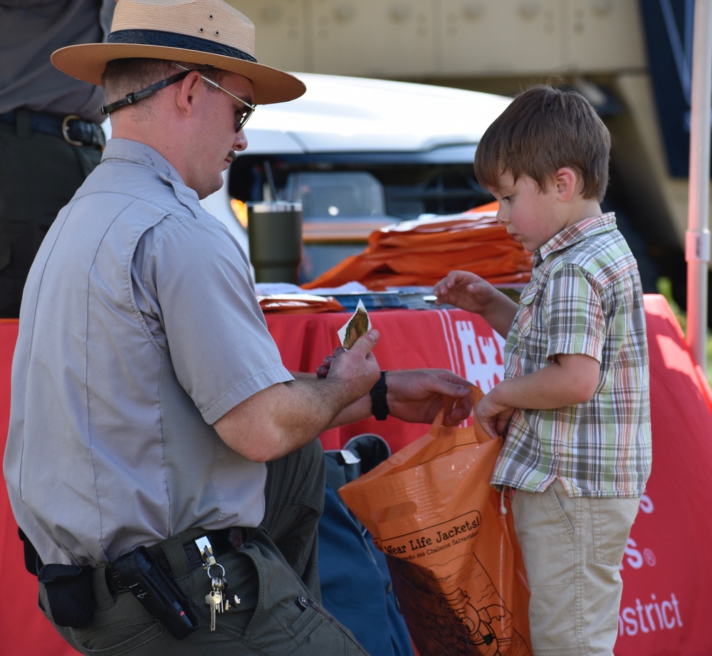 U.S. Army Corps of Engineers showcase capabilities, engage with public during Army Expo '24