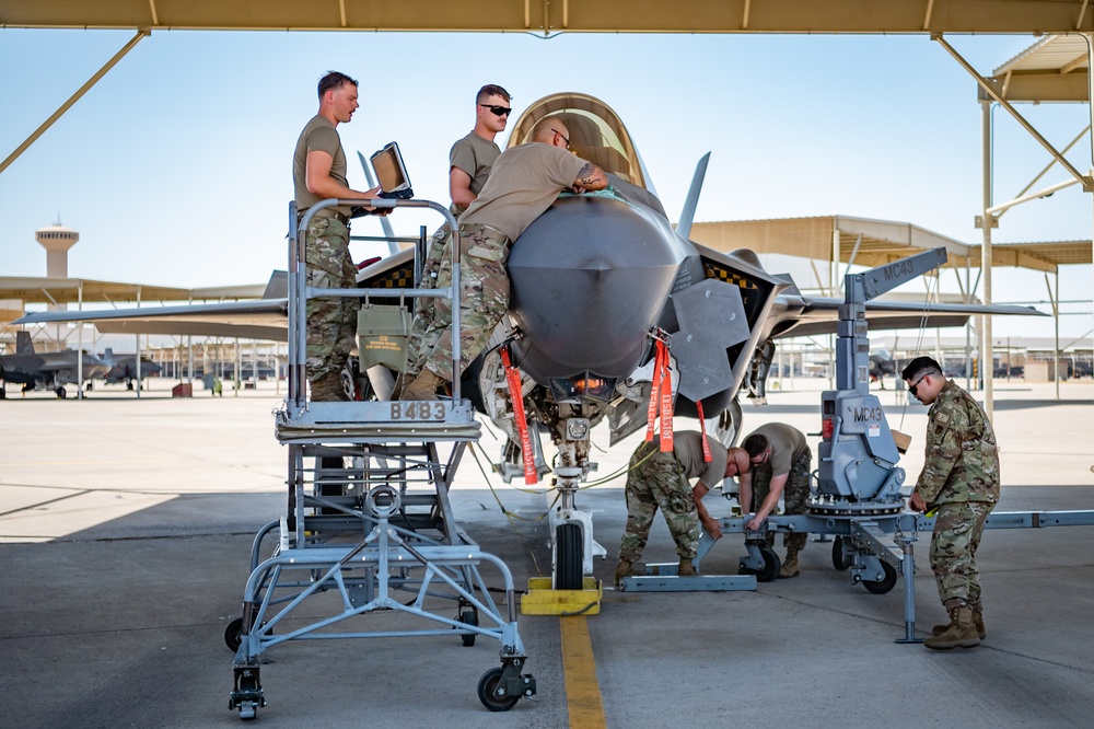 Heat, Dust, and Sweat: How Reserve Airmen Maintainers Power through the Arizona Sun