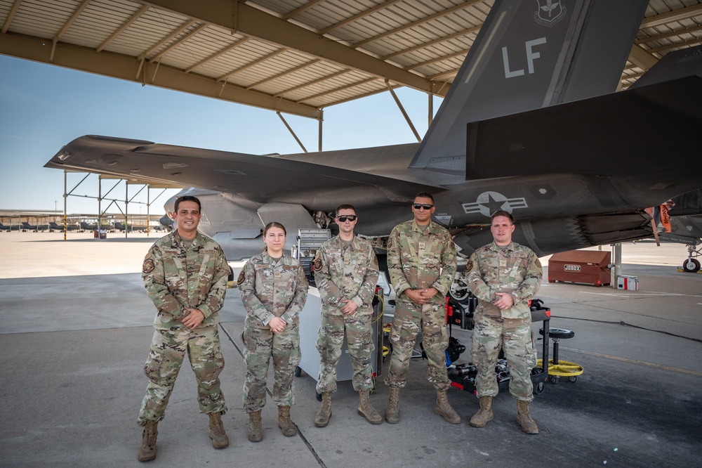 Heat, Dust, and Sweat: How Reserve Airmen Maintainers Power through the Arizona Sun