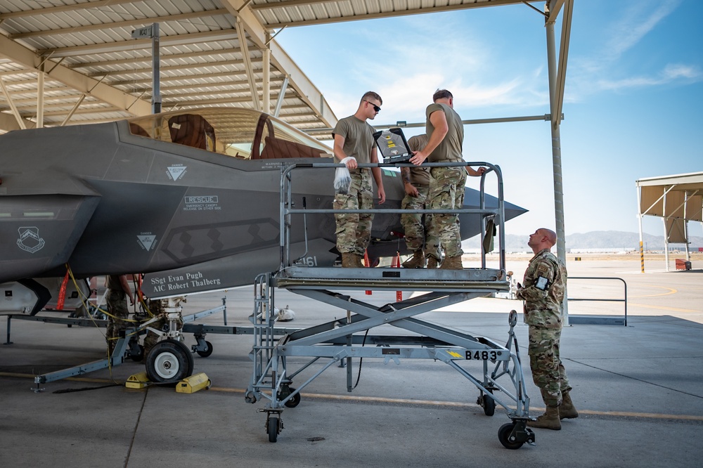 Heat, Dust, and Sweat: How Reserve Airmen Maintainers Power through the Arizona Sun