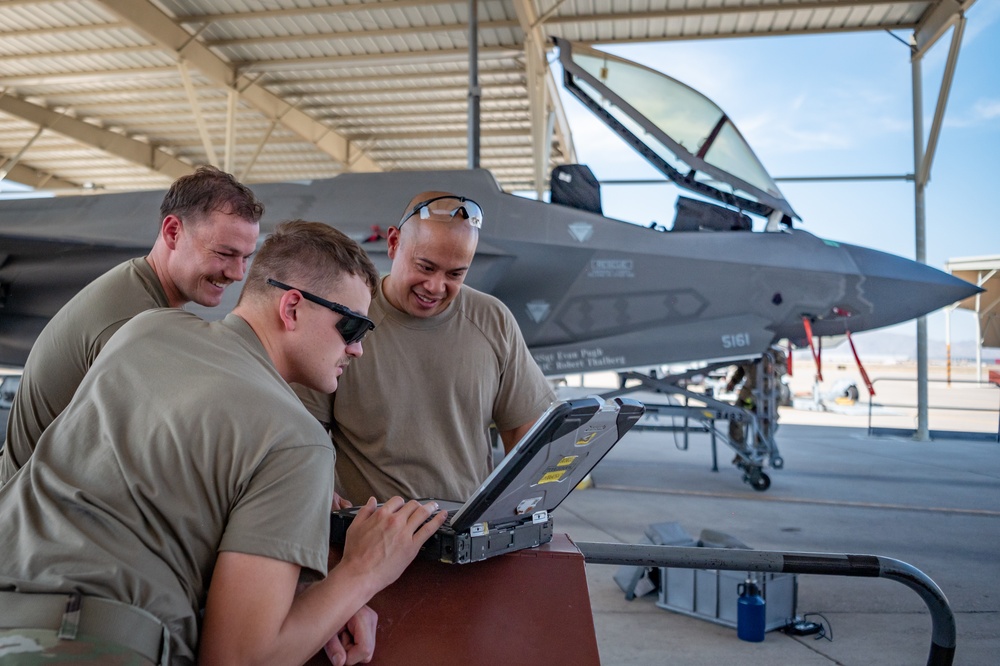 Heat, Dust, and Sweat: How Reserve Airmen Maintainers Power through the Arizona Sun