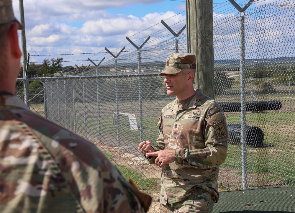 Command Sgt. Maj. Shawn Klosterman Visits 89th MP Bde.