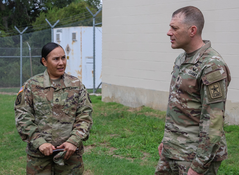 Command Sgt. Maj. Shawn Klosterman Visits 89th MP Bde.