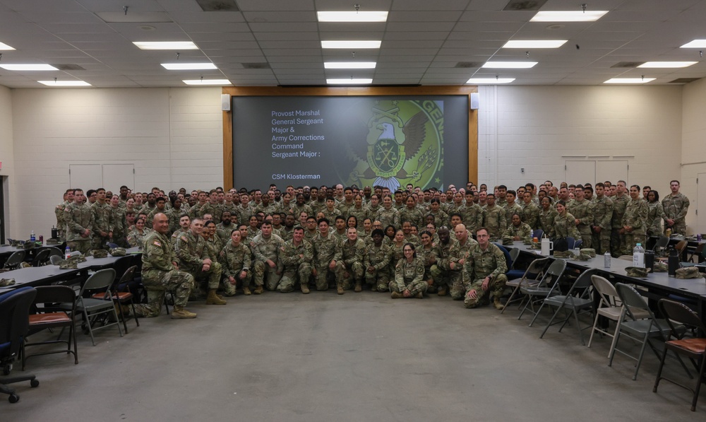 Command Sgt. Maj. Shawn Klosterman Visits 89th MP Bde.