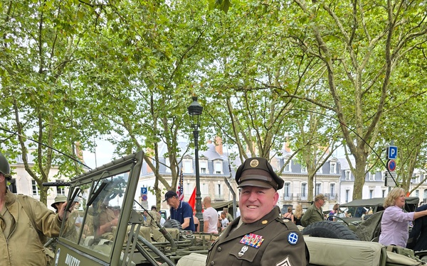 National Guard’s 35th Infantry Division command team remembers, honors 80th anniversary of liberation of Orleans, France