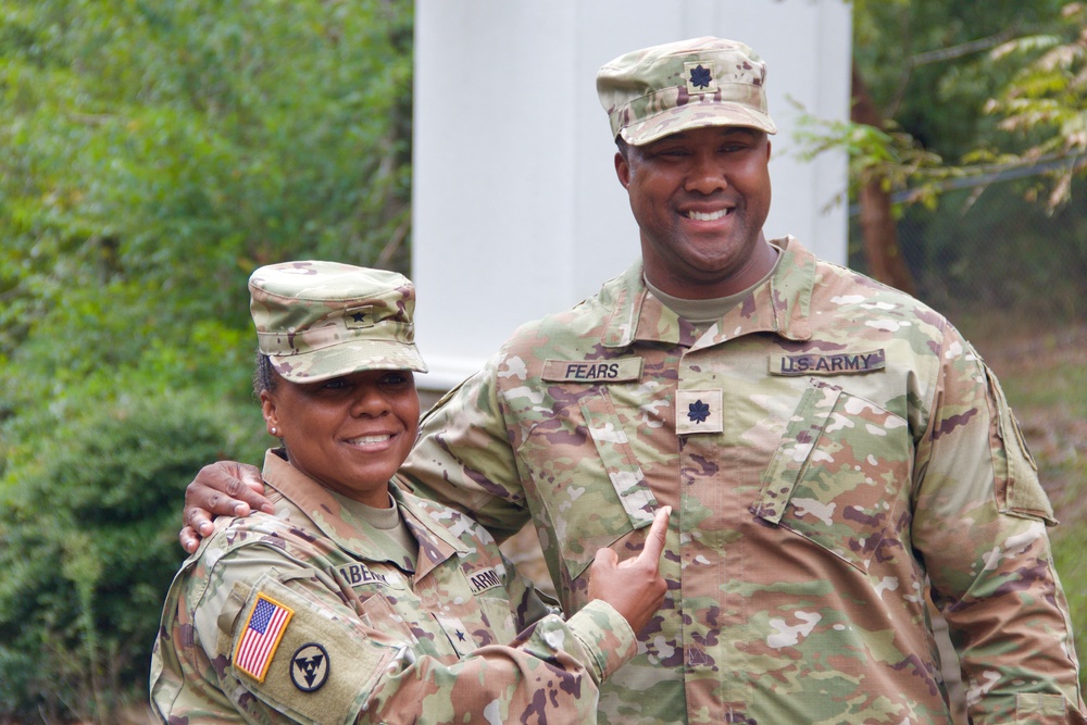 Brig. Gen. Seaberry visits soldiers