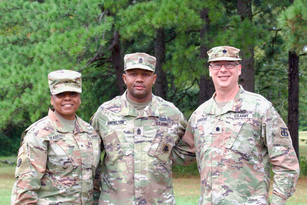 Brig. Gen. Seaberry visits soldiers