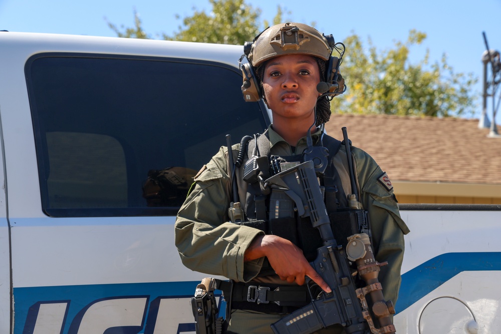 My Path to being the First Woman on Beale’s Tactical Response Team