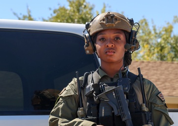 My Path to being the First Woman on Beale’s Tactical Response Team