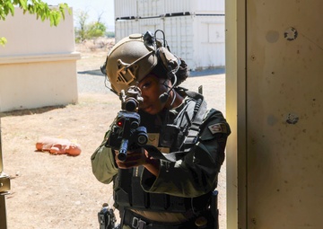 My Path to being the First Woman on Beale’s Tactical Response Team