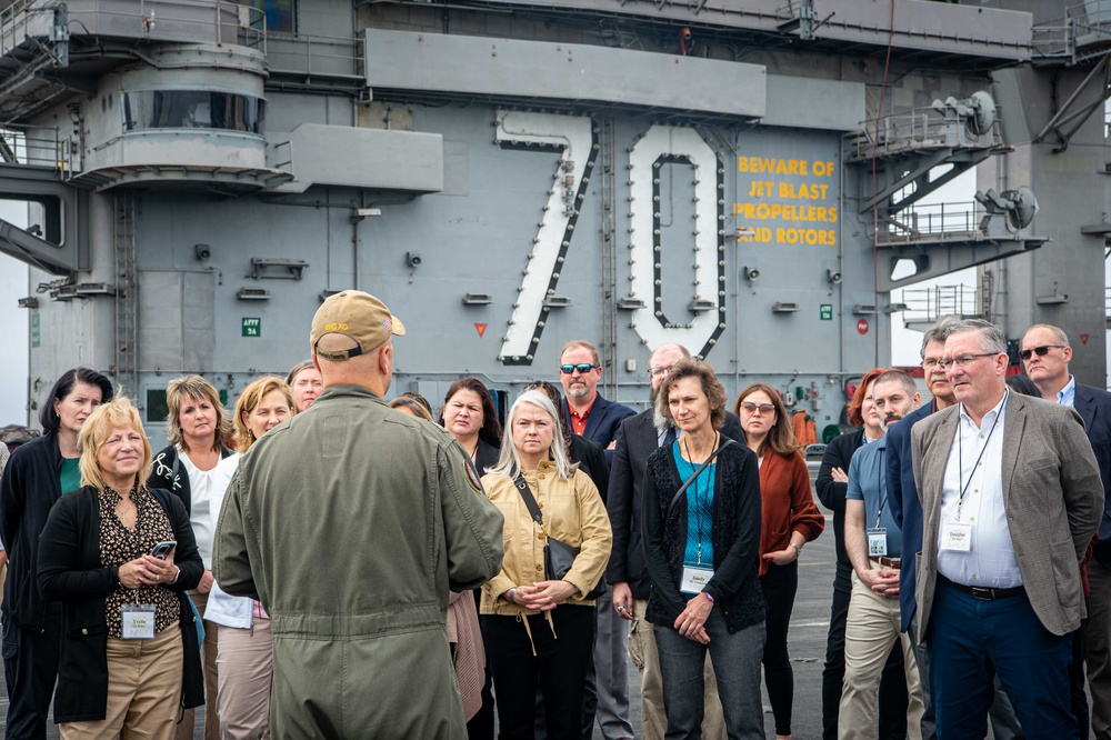 Members of APEX Senior Executive Orientation Program tour USS Carl Vinson