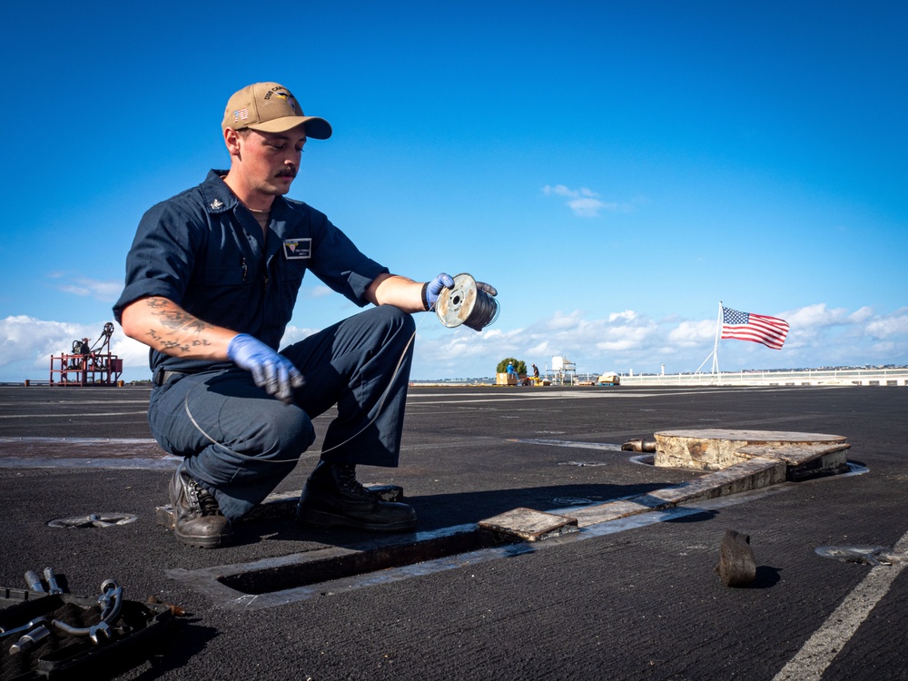 Daily Operations aboard USS Carl Vinson