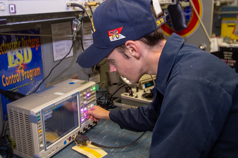 USS Ronald Reagan (CVN 76) Sailors conduct maintenance