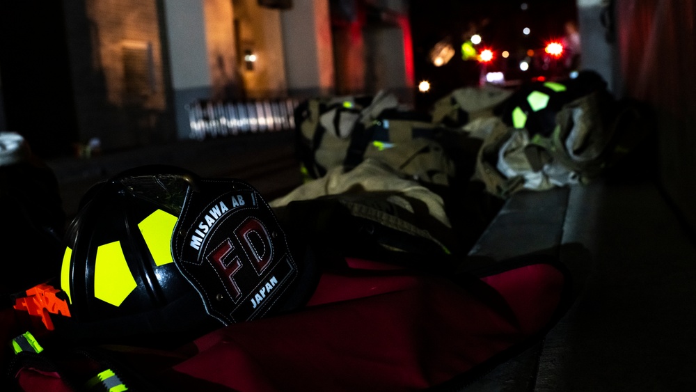Honoring fallen firefighters, U.S., Japanese service members conduct Sept. 11 memorial stair climb