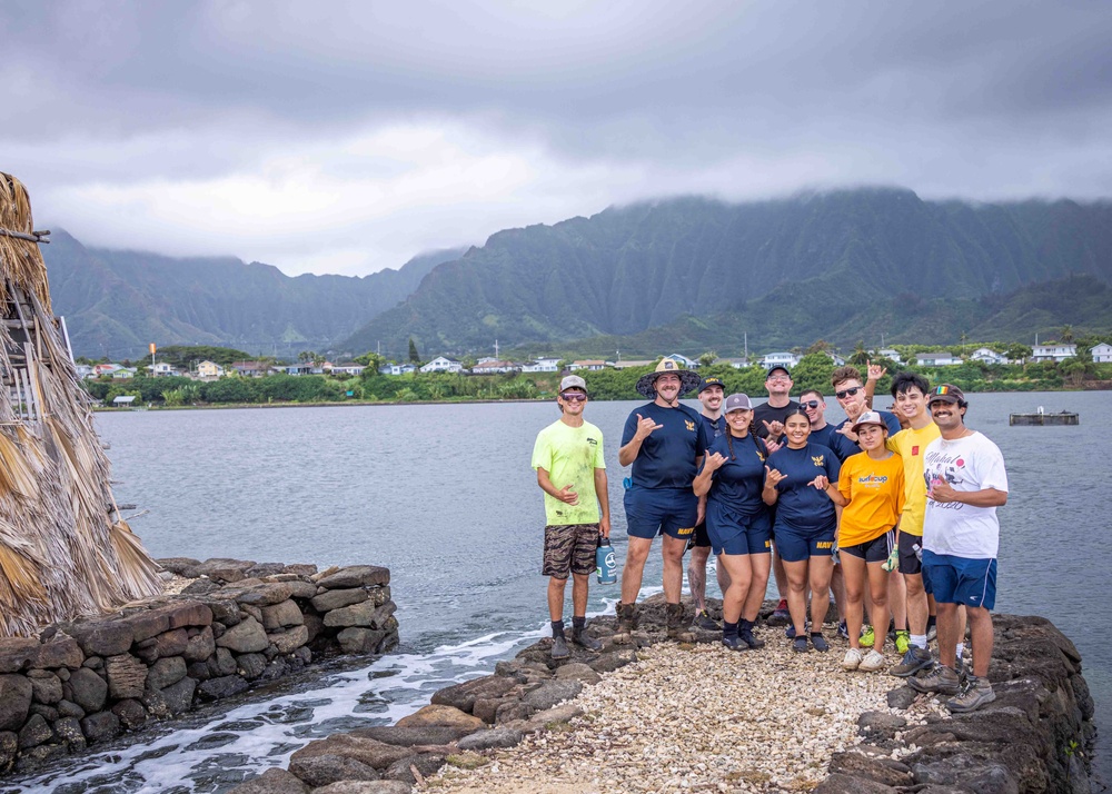 USS Chung-Hoon Sailors Conduct Namesake Visit In Hawaii