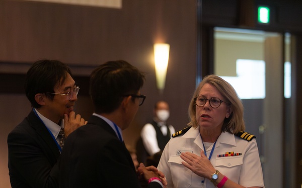 An Apple a Day: Iwakuni and Hiroshima medical executive symposium