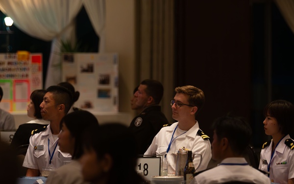 An Apple a Day: Iwakuni and Hiroshima medical executive symposium