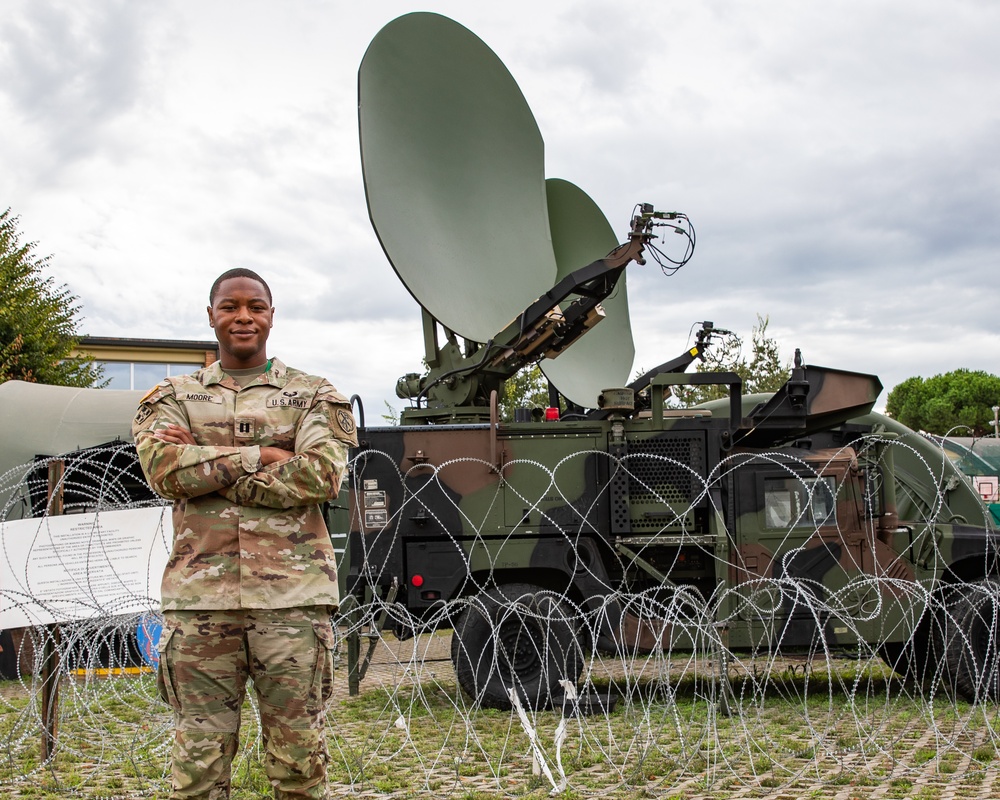 Maj. Gen. Andrew C. Gainey visits Military Intelligence certification exercise on Caserma Ederle