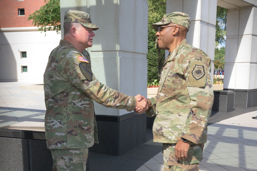 Military leaders, industry partners brainstorm solutions to logistics challenges