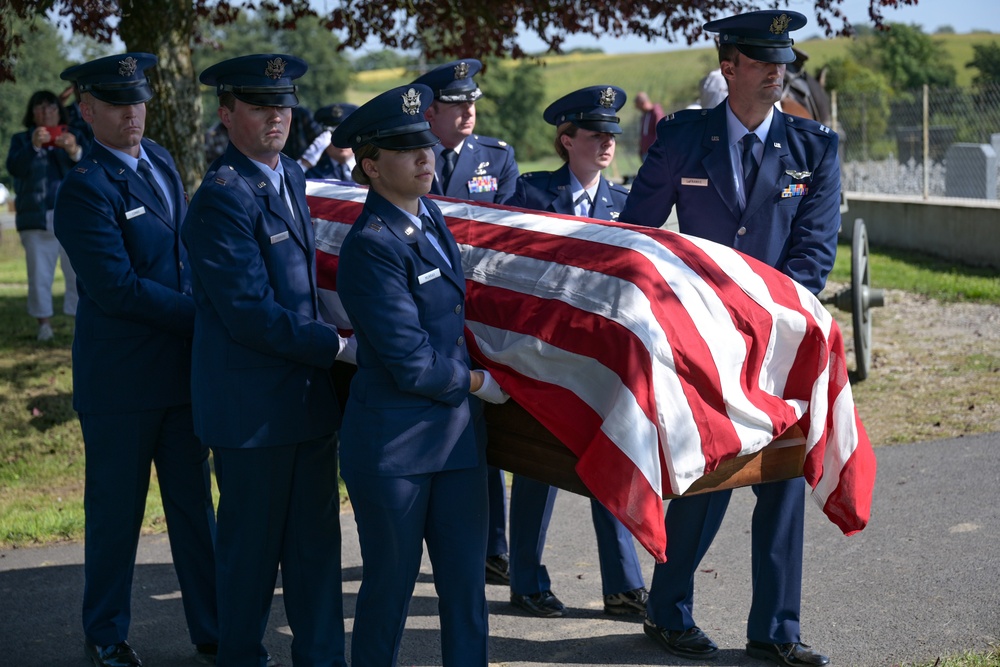 WWI Ace Capt. Hamilton Coolidge Reinterred in Chevières After 106 Years