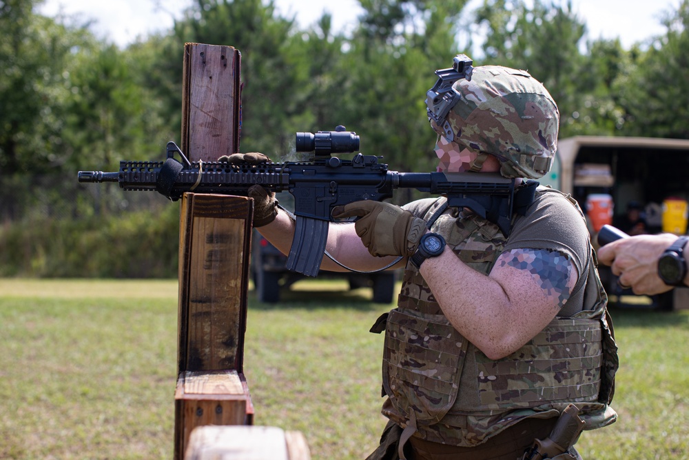 Alabama National Guard Special Forces Soldiers conduct barrier and shoot house training
