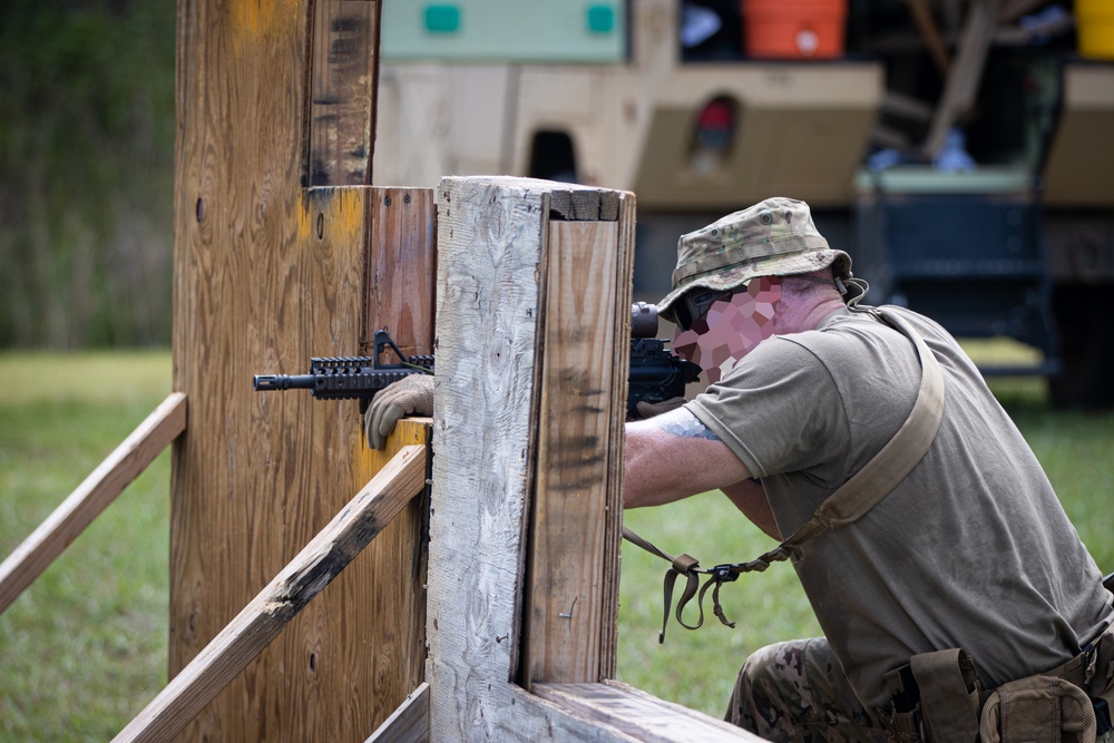 Alabama National Guard Special Forces Soldiers conduct barrier and shoot house training