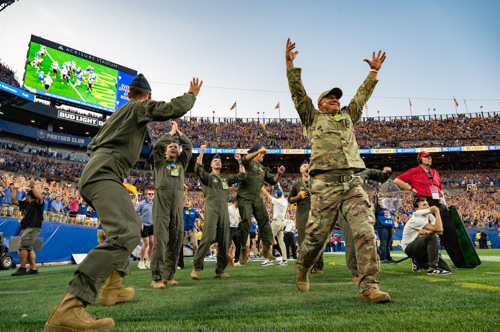 Alma mater: 911th AW crew of Pitt grads conducts flyover for Backyard Brawl