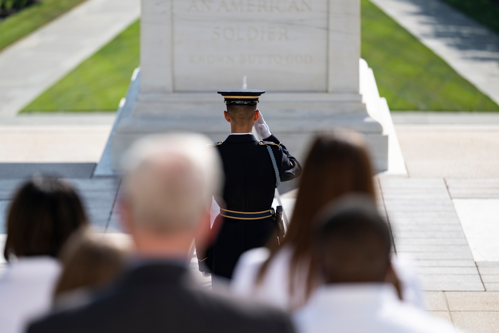 Members of Leadership VA Participate in a Public Wreath-Laying Ceremony at the Tomb of the Unknown Soldier