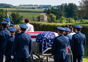 WW1 Ace Capt. Hamilton Coolidgew Reinterred in Chevières After 106 Years