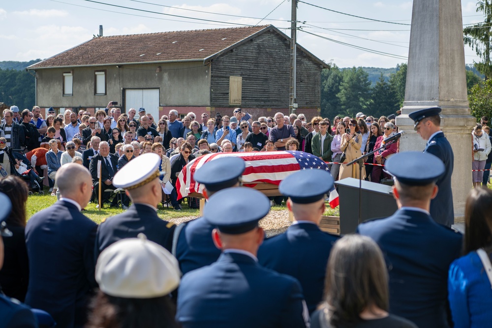 WW1 Ace Capt. Hamilton Coolidge Reinterred in Chevières After 106 Years