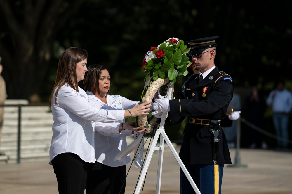 Members of Leadership VA Participate in a Public Wreath-Laying Ceremony at the Tomb of the Unknown Soldier