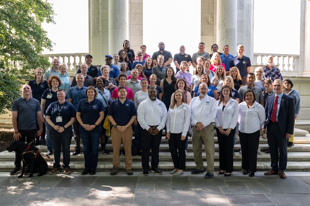 Members of Leadership VA Participate in a Public Wreath-Laying Ceremony at the Tomb of the Unknown Soldier