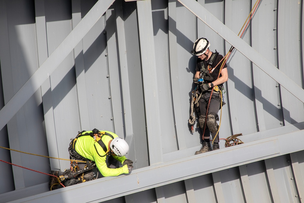 USACE, BOR conduct periodic inspection of Gavins Point Dam’s spillway tainter gates