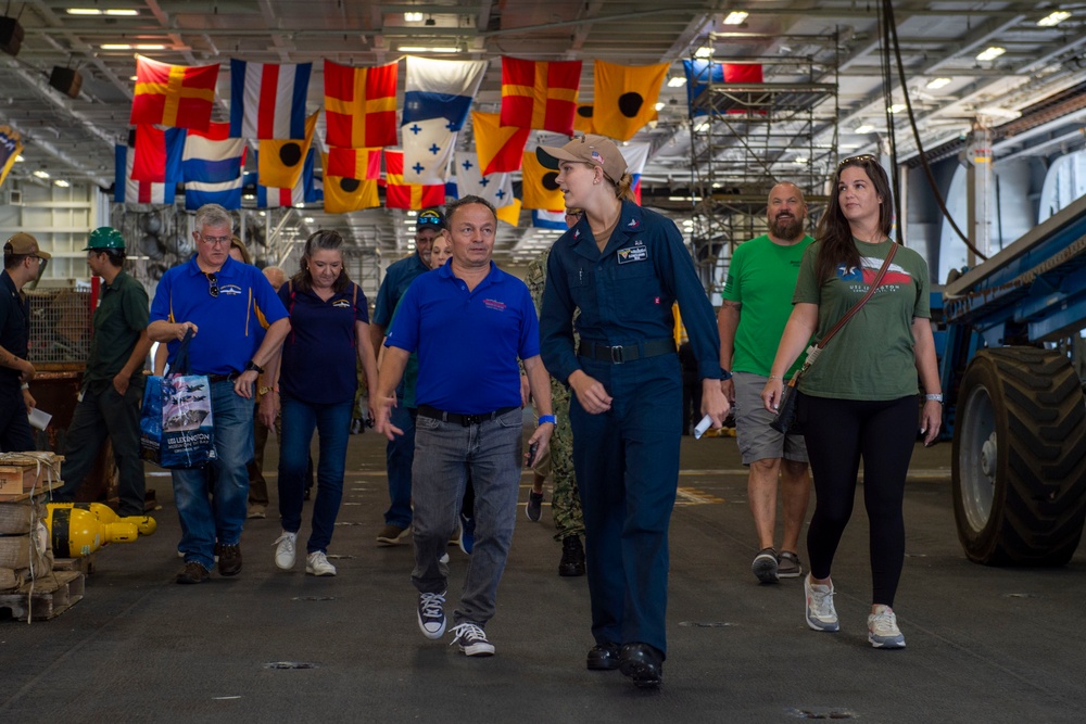 USS Lexington (CV-16) Museum staff tours USS Carl Vinson