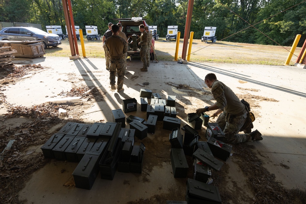 MCAS Cherry Point EOD Conducts Joint Training with 123d EOD