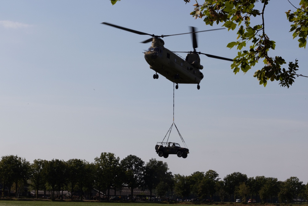 Operation Market Garden 80th Anniversary: 101st Airborne Division Air Assault Demonstration