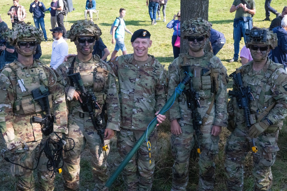 Operation Market Garden 80th Anniversary: 101st Airborne Division Air Assault Demonstration