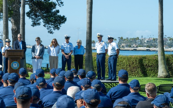 Los Angeles Based Coast Guard member receives Coast Guard Medal