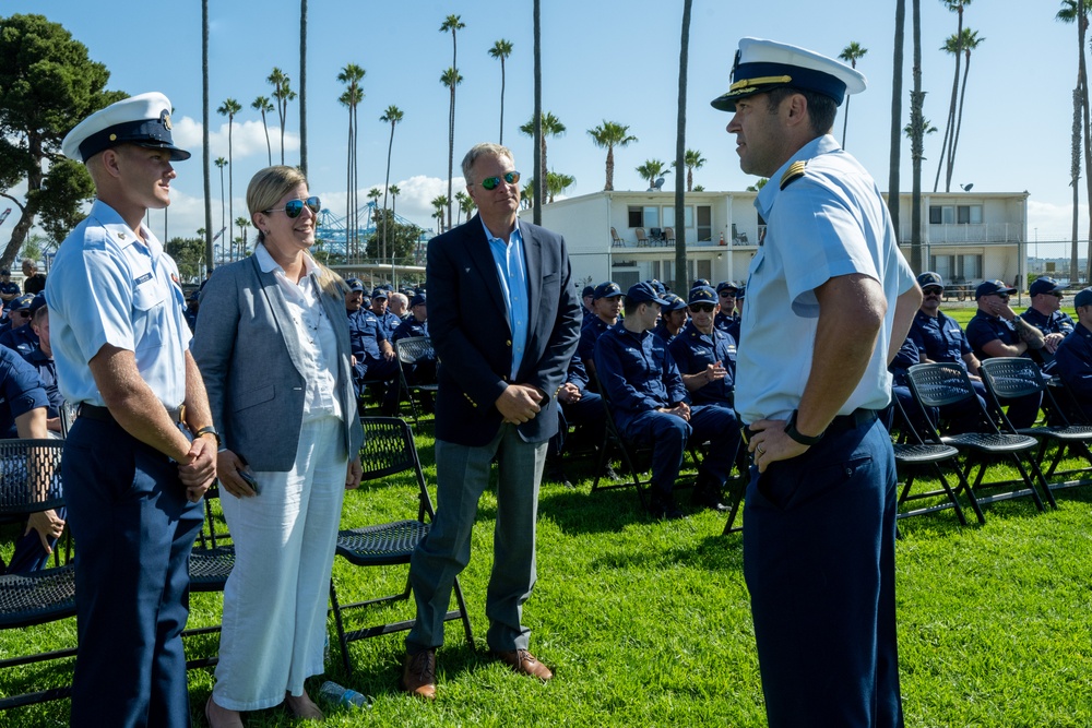 Los Angeles Based Coast Guard member receives Coast Guard Medal