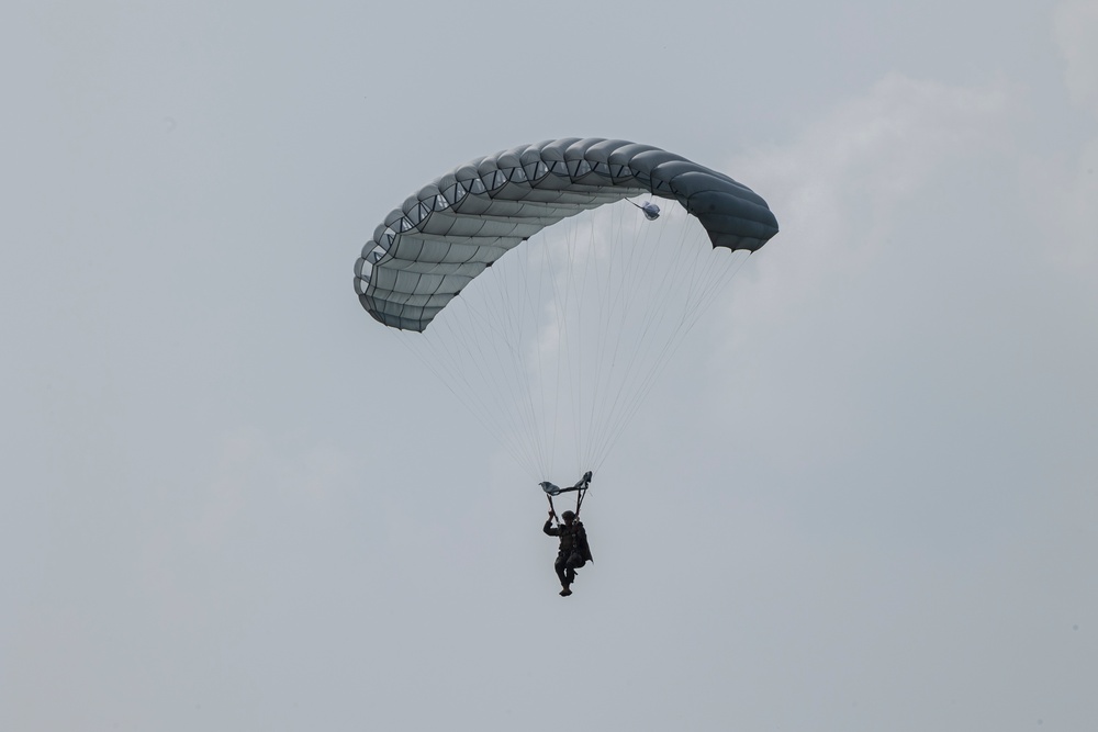 31st MEU | Parachute Operations