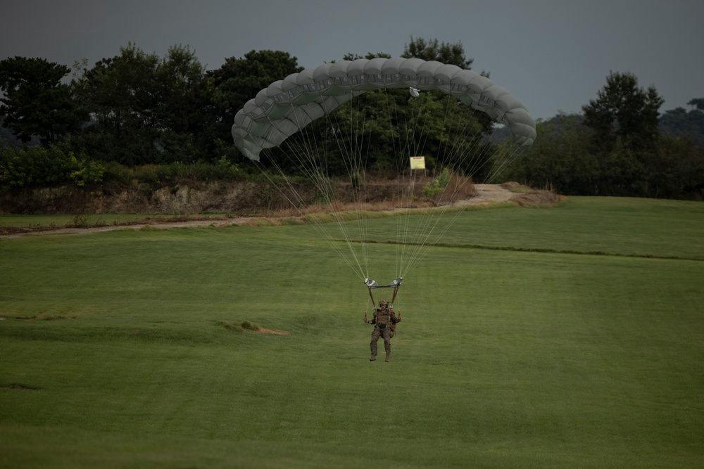 31st MEU | Parachute Operations