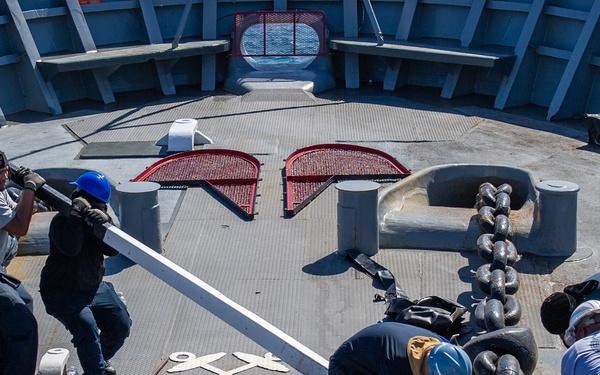 Emory S. Land Departs HMAS Stirling