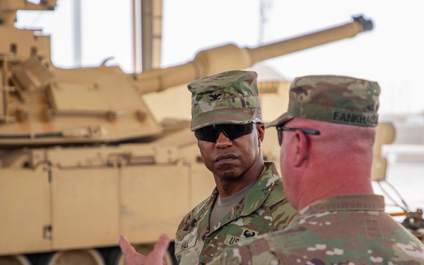 401st AFSB command and staff meet with Task Force Reaper